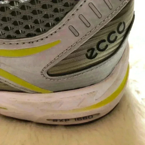 Ecco Silver/Yellow Sneakers Sz 44  EU 10-10.5 US - Picture 9 of 16